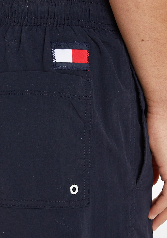 Tommy Hilfiger Swimwear Badeshorts »SF MEDIUM DRAWSTRING« mit Tommy Hilfiger Markenlabel