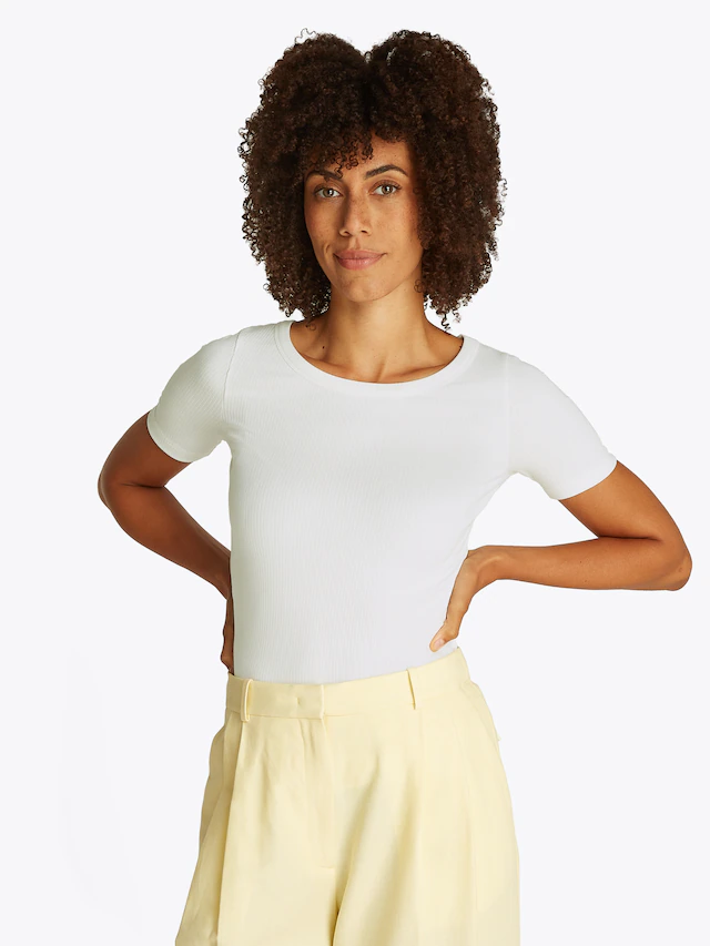 Tommy Hilfiger Rundhalsshirt »SLIM 5X2 RIB O-NK SS« mit dezenter Tommy Hilfiger Logostickerei