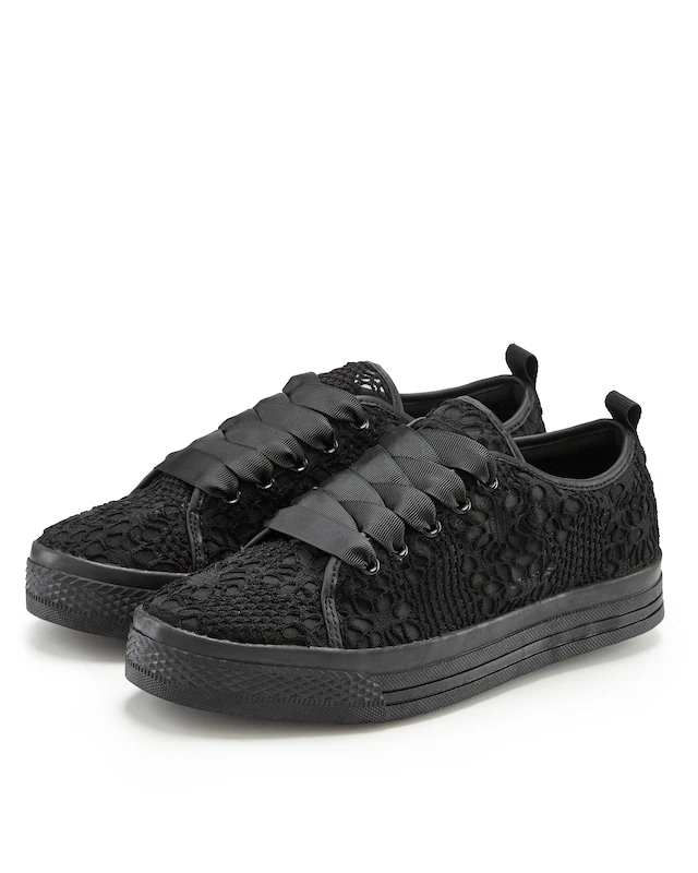 LASCANA Sneaker »Schnürhalbschuhe, Freizeitschuhe,« mit leichter Plateausohle und Spitze VEGAN