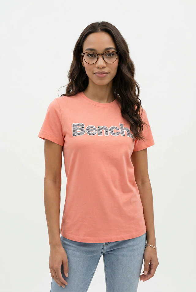 Bench. Kurzarmshirt »LEORA« figurbetonte Passform, mit Rundhalsausschnitt