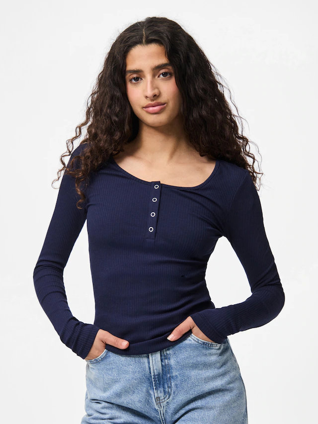 pieces Langarmshirt »PCKITTE LS TOP NOOS BC« Baumwollmischung, slim fit