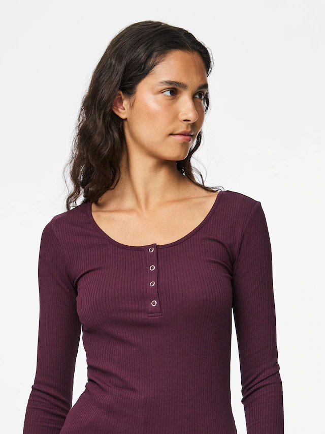 pieces Langarmshirt »PCKITTE LS TOP NOOS BC« Baumwollmischung, slim fit