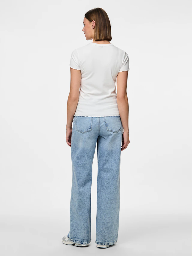 pieces Kurzarmshirt »PCNICCA SS O-NECK TOP KAC BFD« Viskosemischung, slim fit