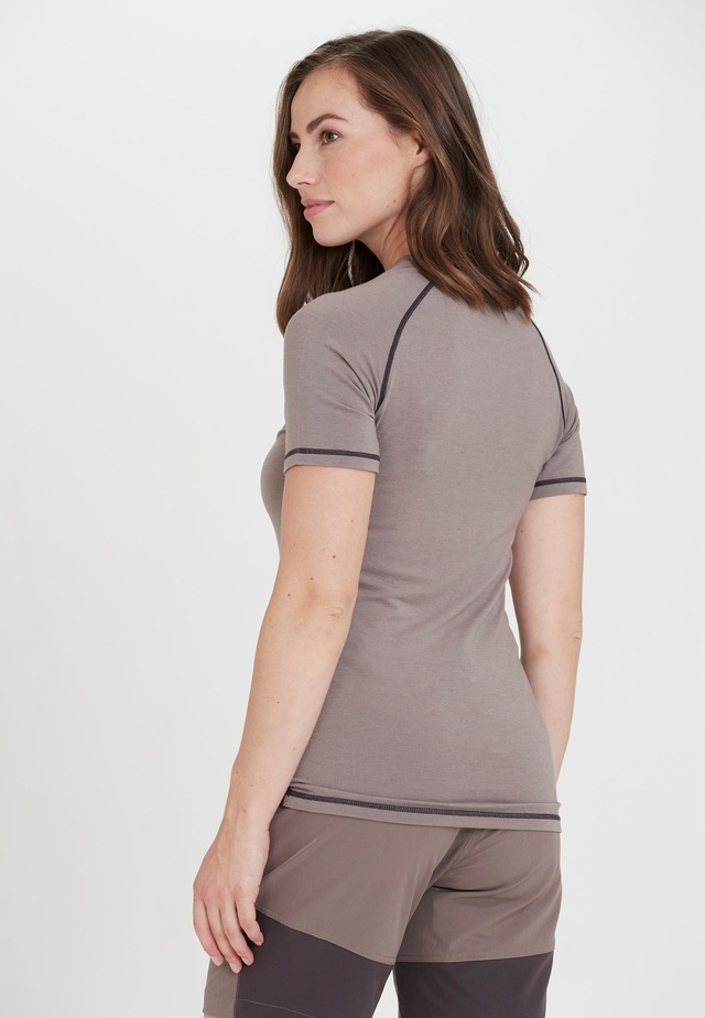 WHISTLER T-Shirt »Athene« mit hohem Rundhalsausschnitt