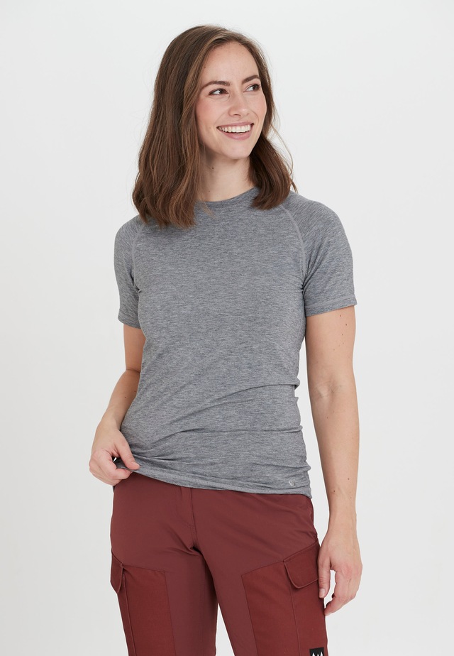 WHISTLER T-Shirt »Athene« mit hohem Rundhalsausschnitt