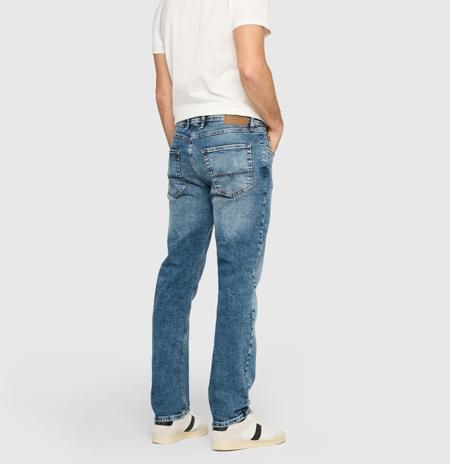 MAC Straight-Jeans »Arne« in gepflegter Optik, mit Stretch