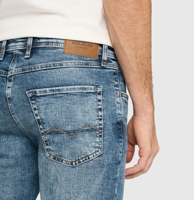 MAC Straight-Jeans »Arne« in gepflegter Optik, mit Stretch