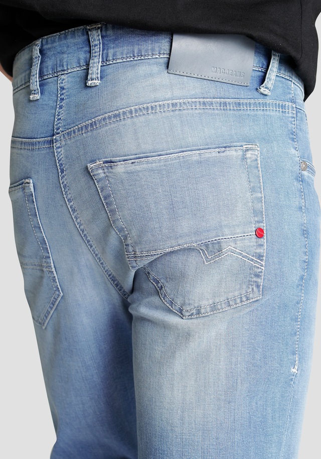 MAC Slim-fit-Jeans »Arne-Pipe light« schmaler figurbetonender Schnitt