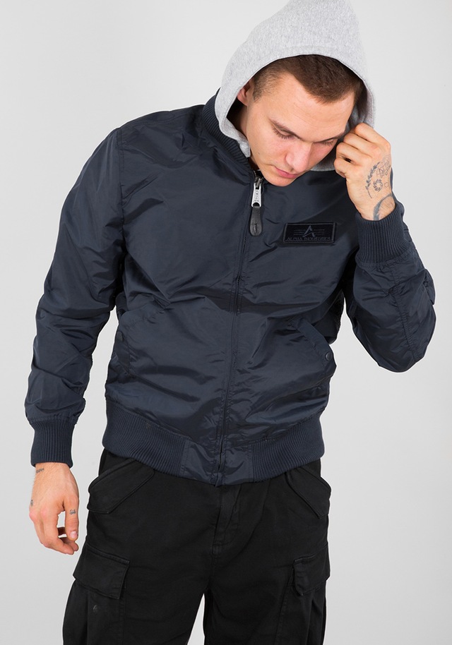 Alpha Industries Bomberjacke »MA-1 TT Hood Light Slim«