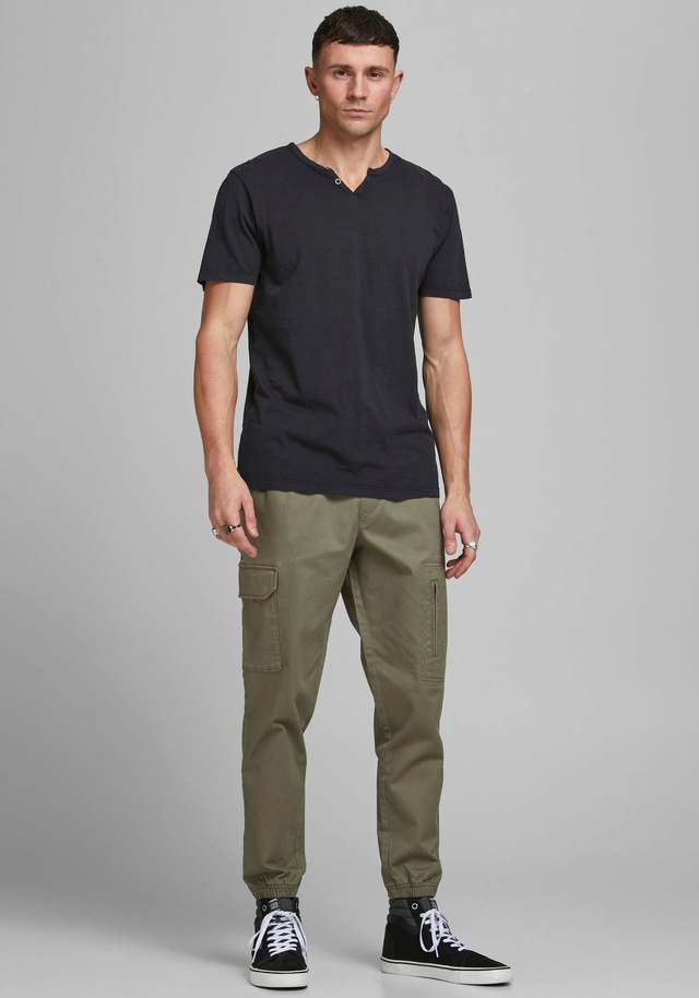 Jack & Jones T-Shirt »SPLIT NECK TEE« mit V-Ausschnitt