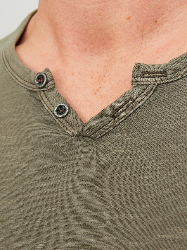 Jack & Jones T-Shirt »SPLIT NECK TEE« mit V-Ausschnitt