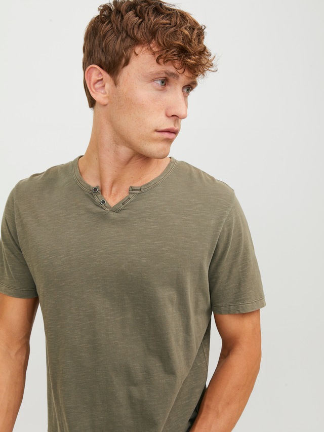 Jack & Jones T-Shirt »SPLIT NECK TEE« mit V-Ausschnitt