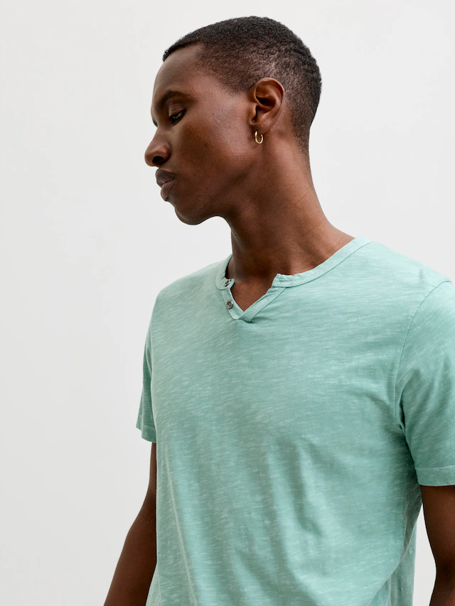 Jack & Jones T-Shirt »SPLIT NECK TEE« mit V-Ausschnitt