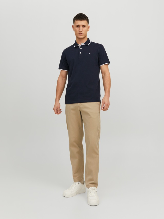Jack & Jones Poloshirt »JJEPAULOS Poloshirt mit klassischem Kragen und figurbetonter Form« Logostickerei, modisch, schmal, Baumwolle, Polokragen