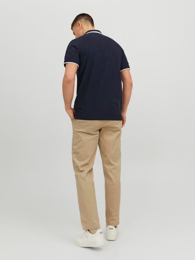 Jack & Jones Poloshirt »JJEPAULOS Poloshirt mit klassischem Kragen und figurbetonter Form« Logostickerei, modisch, schmal, Baumwolle, Polokragen