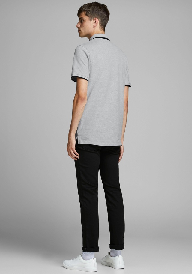 Jack & Jones Poloshirt »JJEPAULOS Poloshirt mit klassischem Kragen und figurbetonter Form« Logostickerei, modisch, schmal, Baumwolle, Polokragen