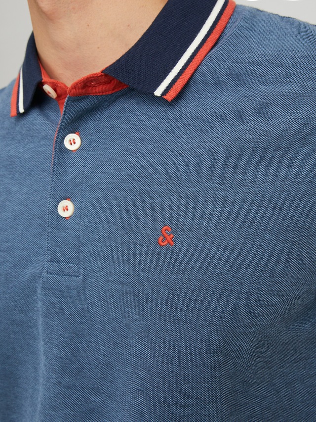 Jack & Jones Poloshirt »JJEPAULOS Poloshirt mit klassischem Kragen und figurbetonter Form« Logostickerei, modisch, schmal, Baumwolle, Polokragen