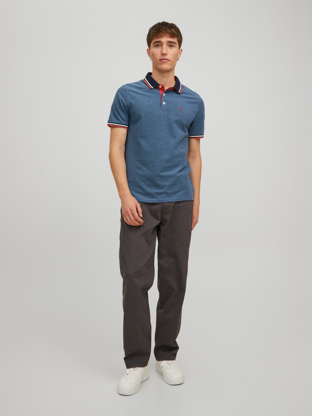 Jack & Jones Poloshirt »JJEPAULOS Poloshirt mit klassischem Kragen und figurbetonter Form« Logostickerei, modisch, schmal, Baumwolle, Polokragen