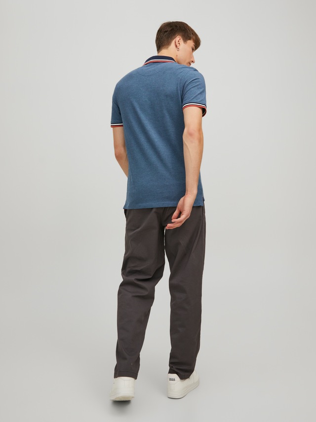 Jack & Jones Poloshirt »JJEPAULOS Poloshirt mit klassischem Kragen und figurbetonter Form« Logostickerei, modisch, schmal, Baumwolle, Polokragen
