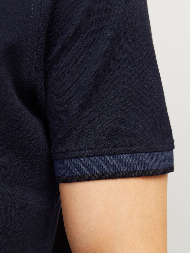 Jack & Jones Poloshirt »JJEPAULOS Poloshirt mit klassischem Kragen und figurbetonter Form« Logostickerei, modisch, schmal, Baumwolle, Polokragen