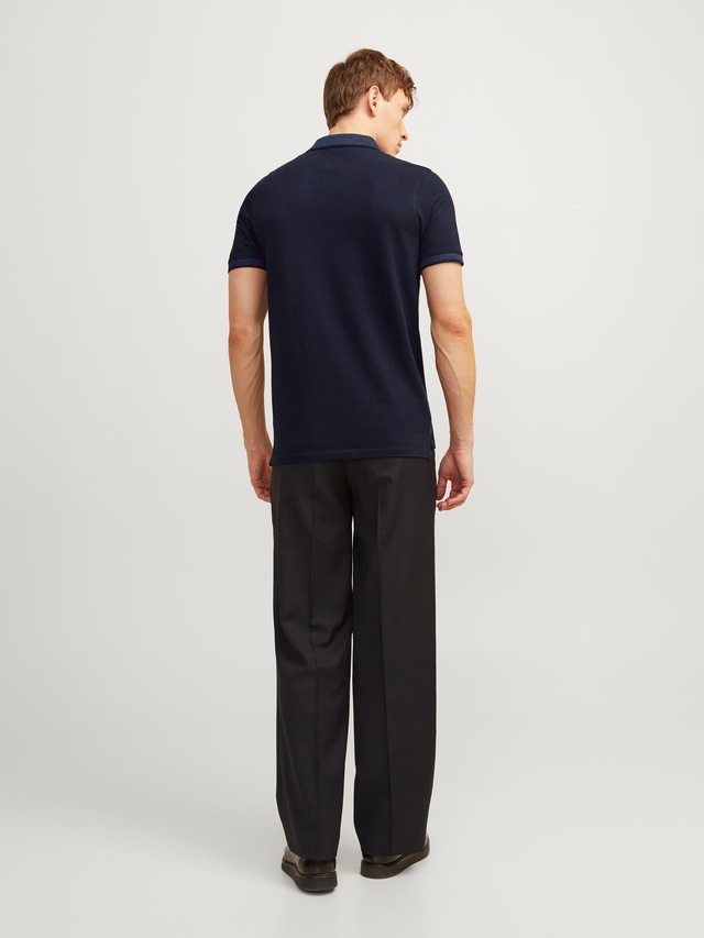 Jack & Jones Poloshirt »JJEPAULOS Poloshirt mit klassischem Kragen und figurbetonter Form« Logostickerei, modisch, schmal, Baumwolle, Polokragen