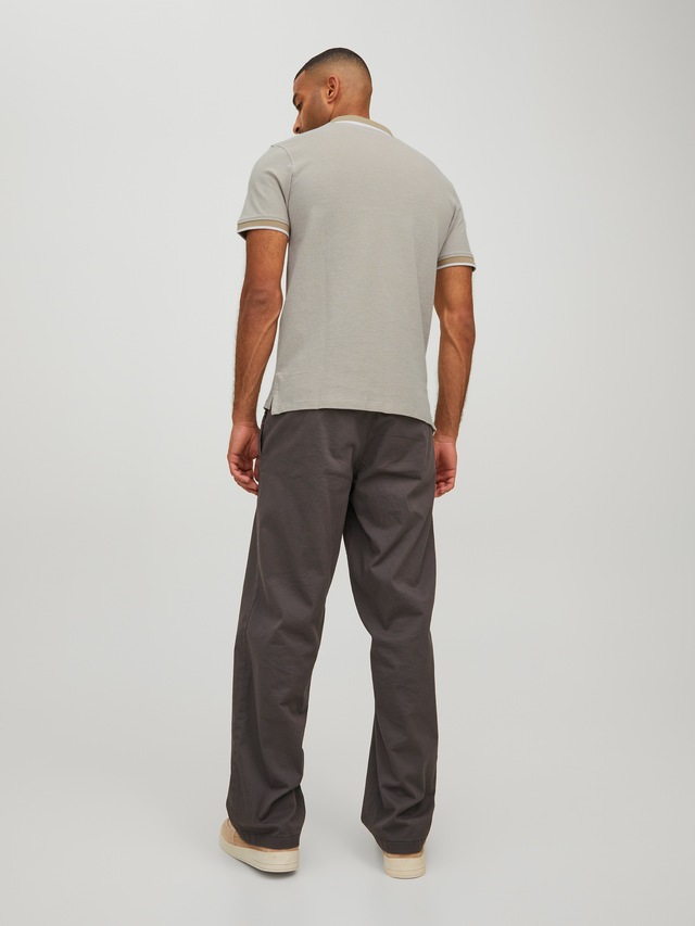 Jack & Jones Poloshirt »JJEPAULOS Poloshirt mit klassischem Kragen und figurbetonter Form« Logostickerei, modisch, schmal, Baumwolle, Polokragen
