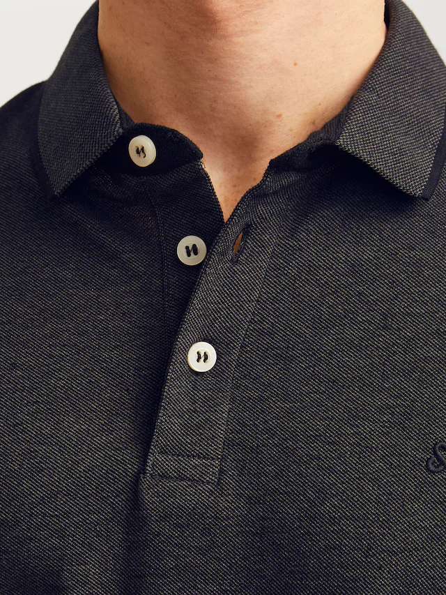 Jack & Jones Poloshirt »JJEPAULOS Poloshirt mit klassischem Kragen und figurbetonter Form« Logostickerei, modisch, schmal, Baumwolle, Polokragen