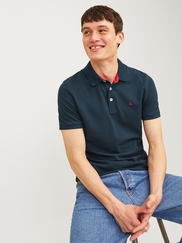 Jack & Jones Poloshirt »JJEPAULOS Poloshirt mit klassischem Kragen und figurbetonter Form« Logostickerei, modisch, schmal, Baumwolle, Polokragen
