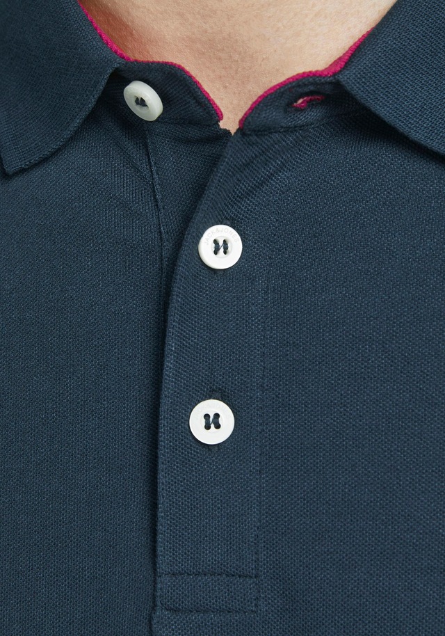 Jack & Jones Poloshirt »JJEPAULOS Poloshirt mit klassischem Kragen und figurbetonter Form« Logostickerei, modisch, schmal, Baumwolle, Polokragen