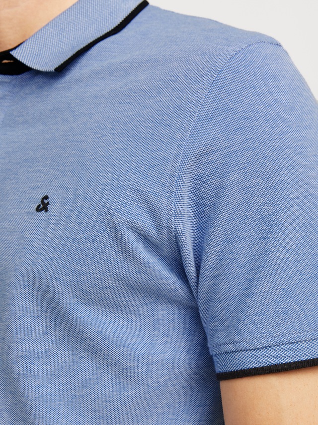 Jack & Jones Poloshirt »JJEPAULOS Poloshirt mit klassischem Kragen und figurbetonter Form« Logostickerei, modisch, schmal, Baumwolle, Polokragen
