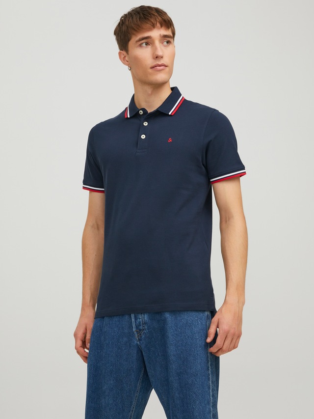 Jack & Jones Poloshirt »JJEPAULOS Poloshirt mit klassischem Kragen und figurbetonter Form« Logostickerei, modisch, schmal, Baumwolle, Polokragen