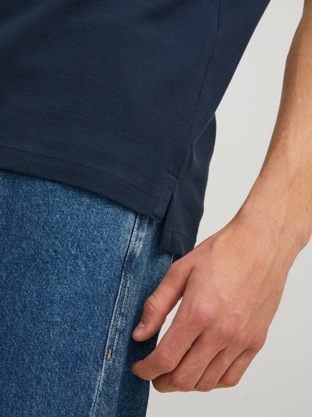 Jack & Jones Poloshirt »JJEPAULOS Poloshirt mit klassischem Kragen und figurbetonter Form« Logostickerei, modisch, schmal, Baumwolle, Polokragen