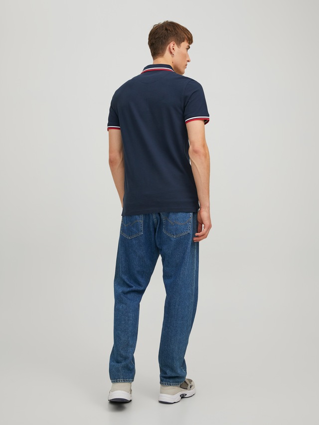 Jack & Jones Poloshirt »JJEPAULOS Poloshirt mit klassischem Kragen und figurbetonter Form« Logostickerei, modisch, schmal, Baumwolle, Polokragen