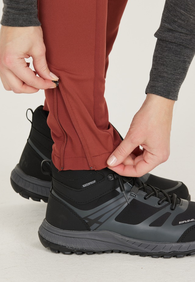 WHISTLER Softshellhose »Davina« mit Reißverschluss am Beinsaum