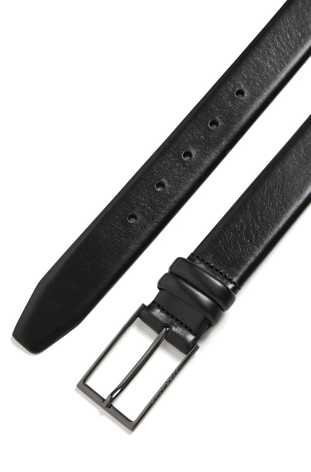 BOSS Ledergürtel »Carmello« aus gegerbtem Leder mit HUGO BOSS Logo-Prägung auf Metallschliesse