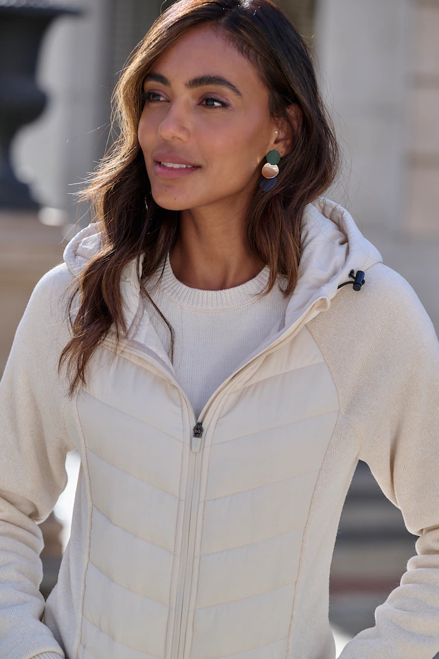 Vivance Steppjacke mit Kapuze mit Strickfleece-Ärmeln