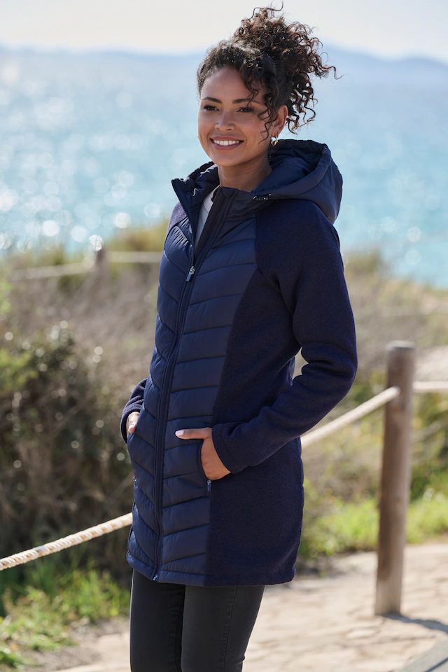 Vivance Steppjacke mit Kapuze mit Strickfleece-Ärmeln