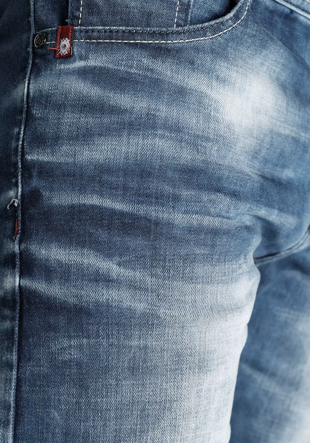 Cipo & Baxx Jeansshorts Baumwollmischung, regular fit