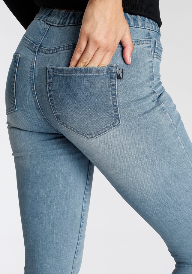 Arizona Jeansjeggings »mit leichtem Thermo Effekt« extra-eng geschnitten, hohe Leibhöhe, mit Coinpocket