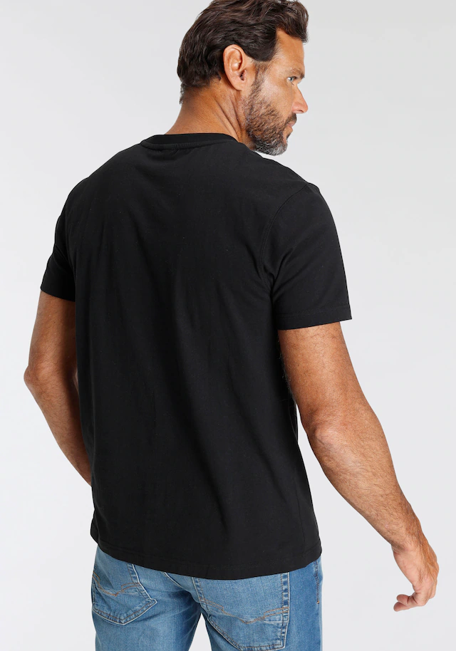 H.I.S T-Shirt schmale Passform, bedrucktes Design, Rundhalsausschnitt