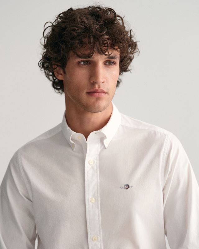 Gant Langarmhemd »SLIM CLASSIC POPLIN SHIRT« mit klassischer Logostickerei auf der Brust
