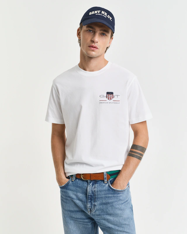 Gant T-Shirt »REG ARCHIVE SHIELD EMB SS T-SHIRT« von dem Archiv aus den 1980er-Jahren inspiriert