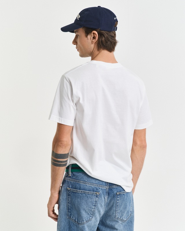 Gant T-Shirt »REG ARCHIVE SHIELD EMB SS T-SHIRT« von dem Archiv aus den 1980er-Jahren inspiriert
