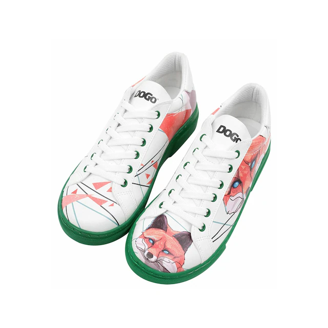 DOGO Sneaker »Ace Low-Top Sneaker Best Of Tweety And Sylvester Black Damen« Handgefertigt