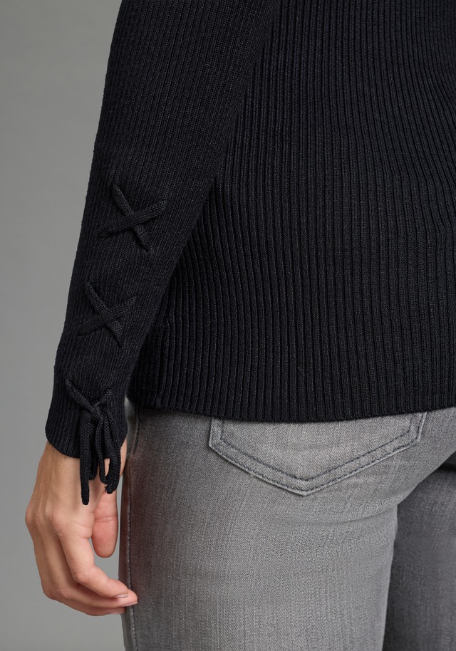 Melrose Strickpullover feminine Passform aus Rippe mit Schnürung