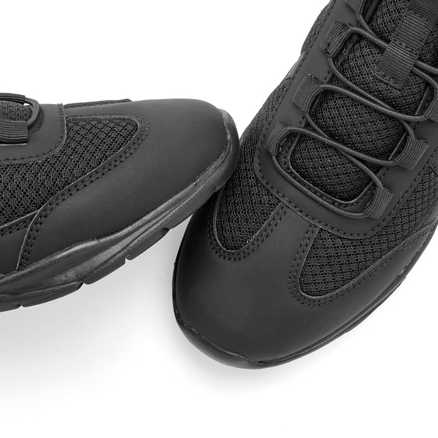 LASCANA Sneaker »Freizeitschuh, Halbschuh, Turnschuhe, Slip-On-Sneaker,« zum Reinschlüpfen mit elastischen Schnürbändern VEGAN