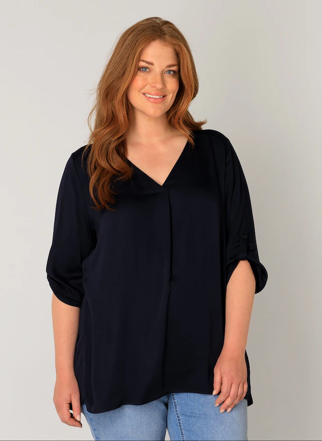 Base Level Curvy Shirtbluse »Yanina« mit V-Ausschnitt