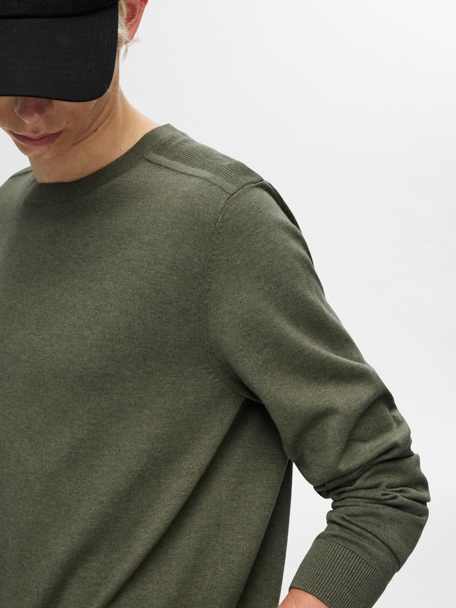 SELECTED Rundhalspullover »SLHBERG CREW NECK NOOS« Baumwolle, regular fit