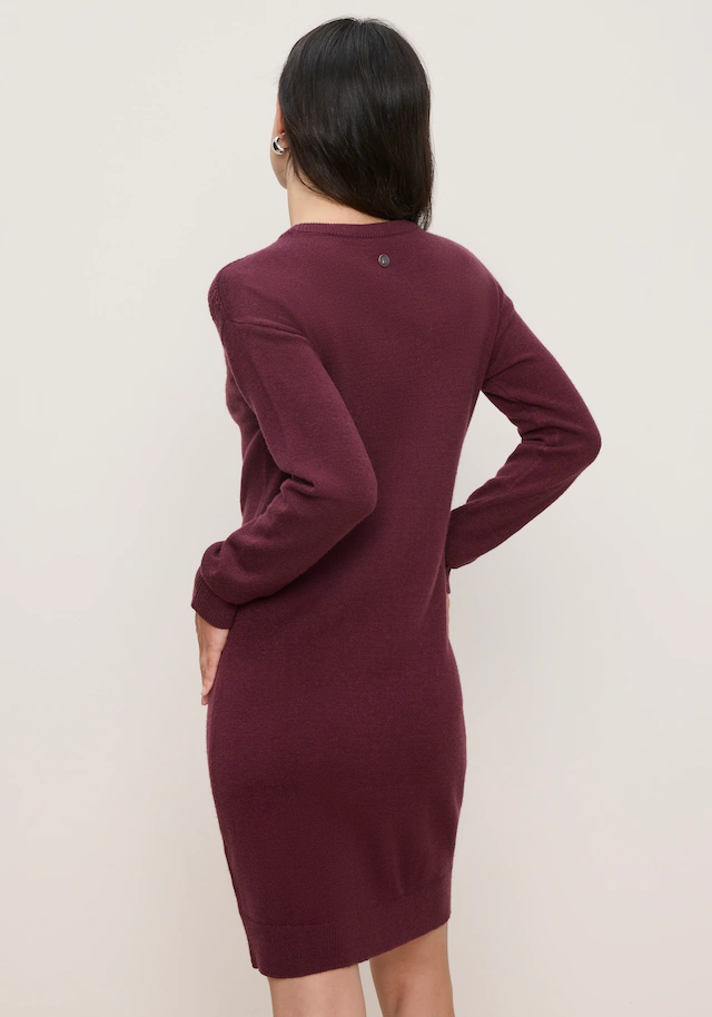 Tamaris Strickkleid »aus weicher Viskosemischung« Mini-Länge, modischer Ajourstrick