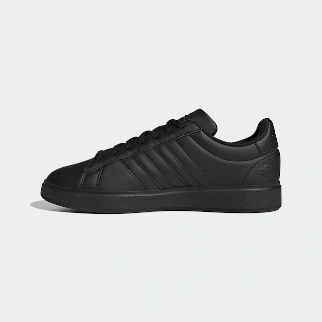 adidas Sportswear Sneaker »GRAND COURT CLOUDFOAM COMFORT« Design auf den Spuren des adidas Superstar